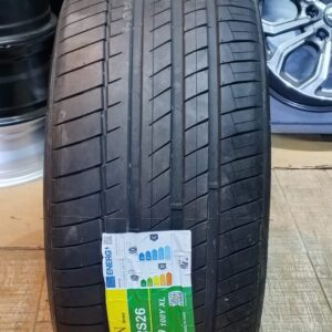275/35r19 Kapsen