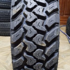 235/75r15 RoadX LT