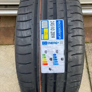 Accelera 245/40R19 tyres