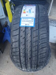 Winda 235/40ZR18 tyres