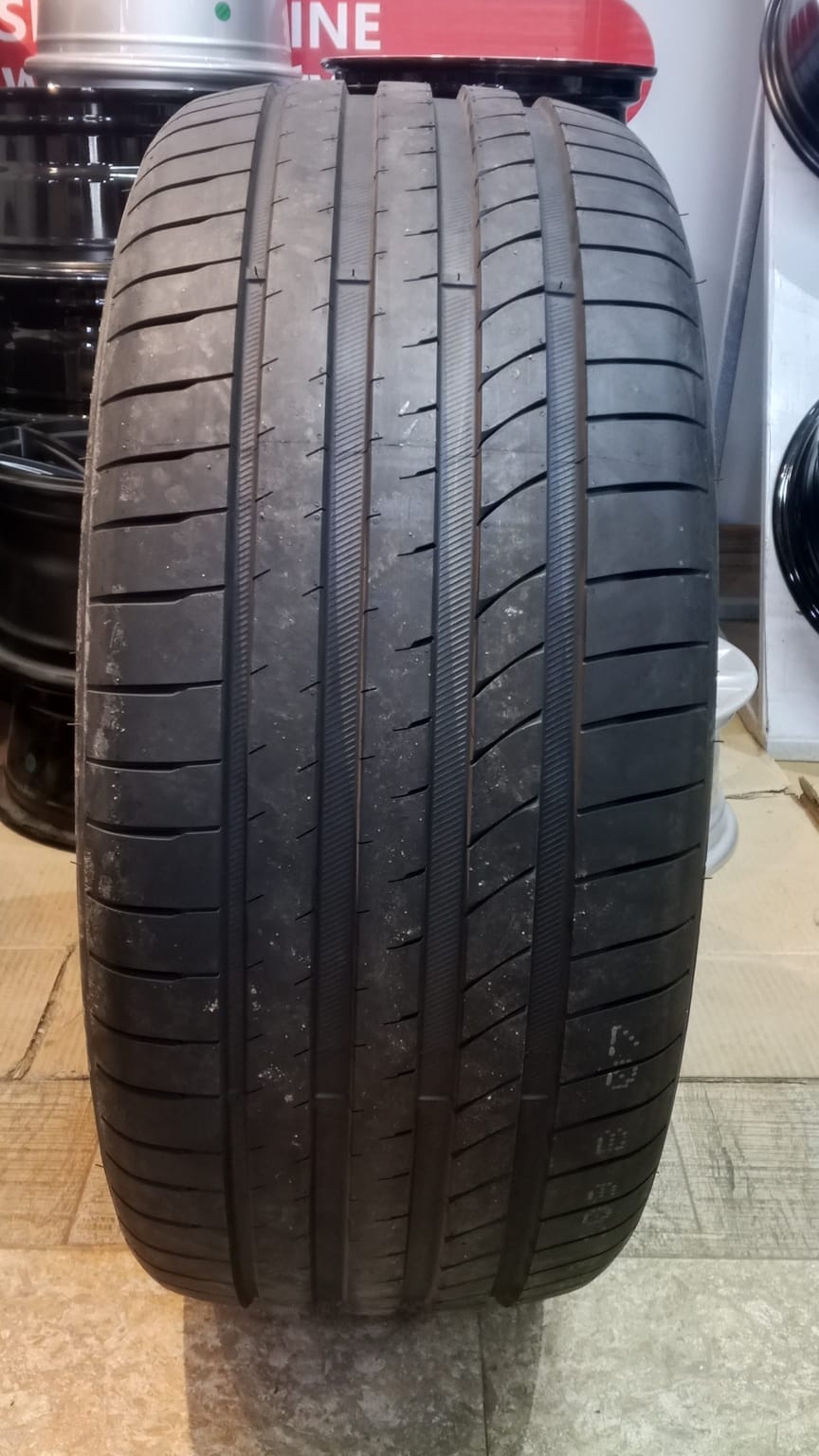 275/45R20 PRINX