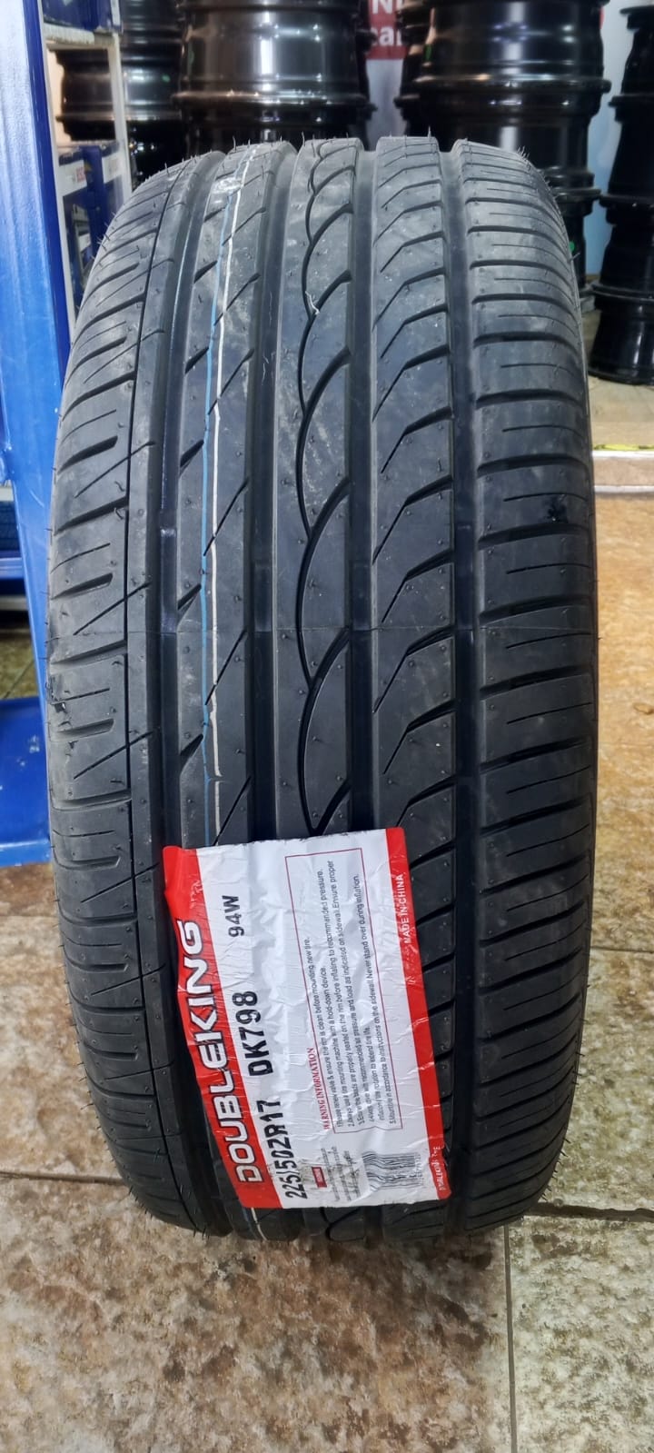 225/55R17 DOUBLE KING