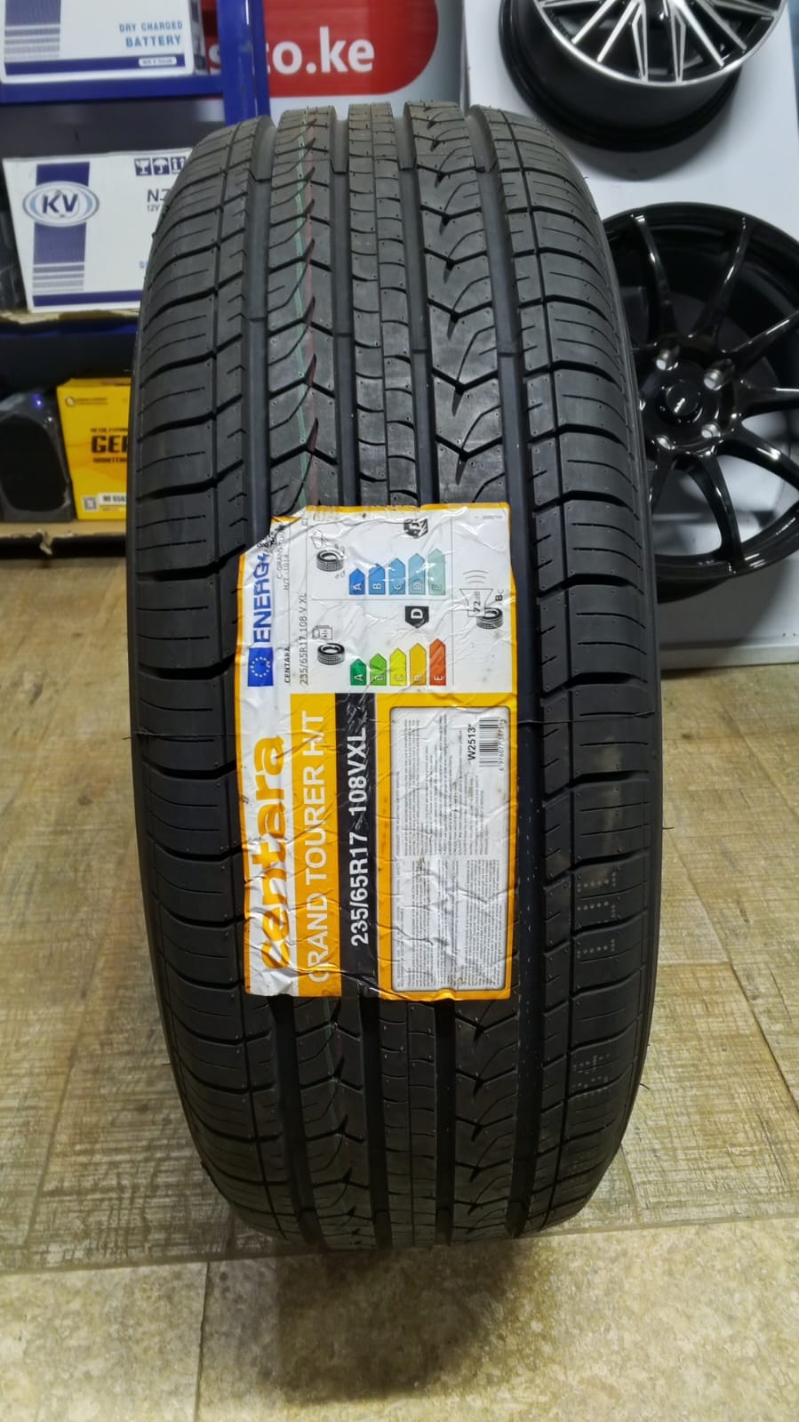 235/65r17 CENTARA